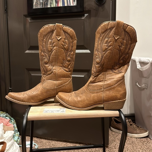 Coconuts size 6 Fashion Boots - Picture 2 of 3